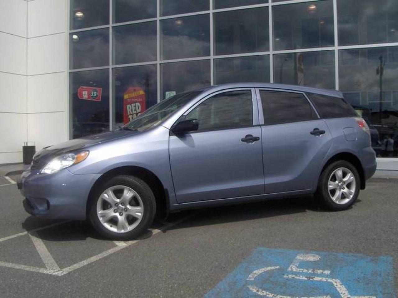 Used 2007 Toyota Matrix 'B' PKG WITH ALLOYS WHEEL AND A/C! LOCAL for sale in Chilliwack, BC