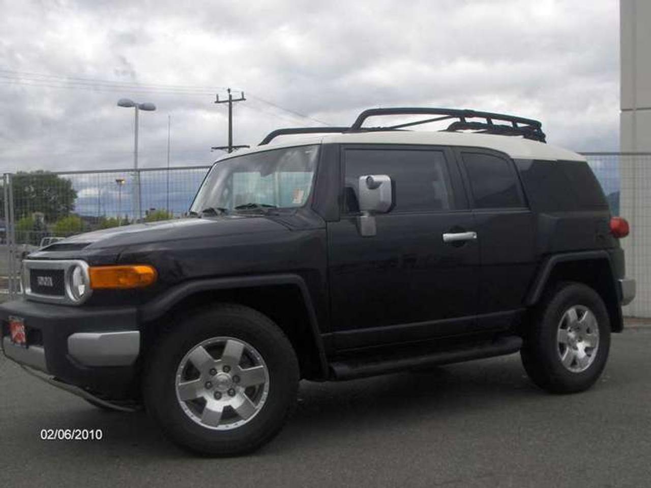 TAKE A LOOK AT THIS 07 FJ CRUISER, BOUGHT AND SERVICED AT VALLEY TOYOTA!!

THIS ONE OWNER FJ IS ACCIDENT FREE WITH SERVICE HISTORY, PURCHASED BY AN EX-EMPLOYEE!!

TOYOTA CERTIFIED W/ WARRANTY!! 

CALL TODAY!!