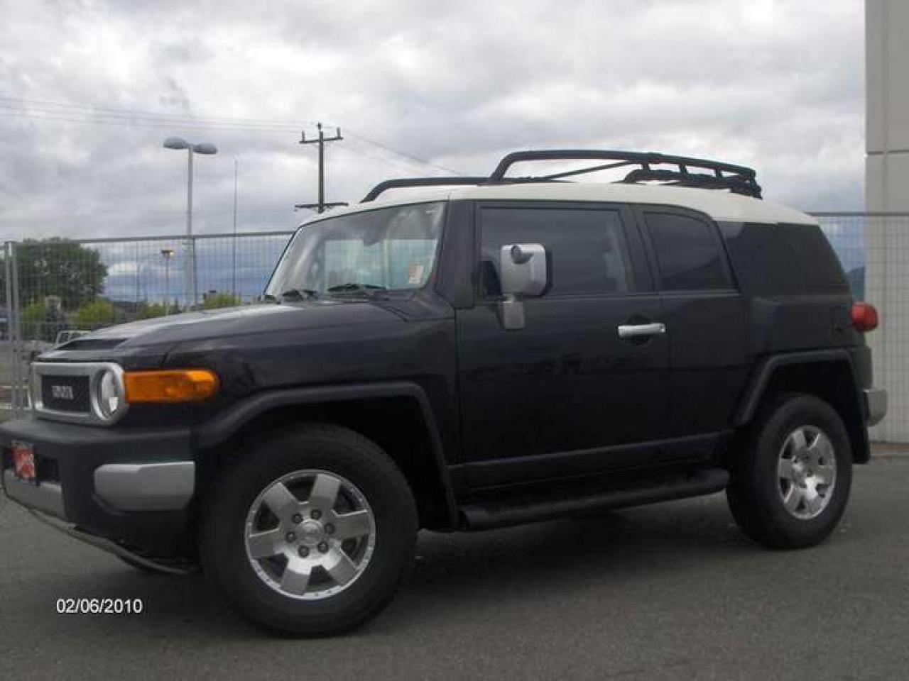 Used 2007 Toyota FJ Cruiser 'B' PACKAGE WITH RUNNING BOARDS!! VERY CLEAN!!! for sale in Chilliwack, BC