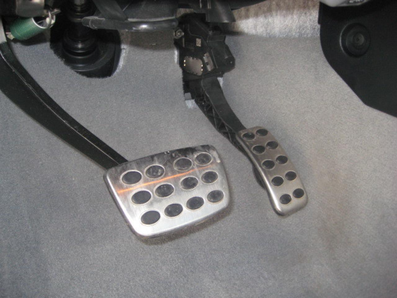 605809