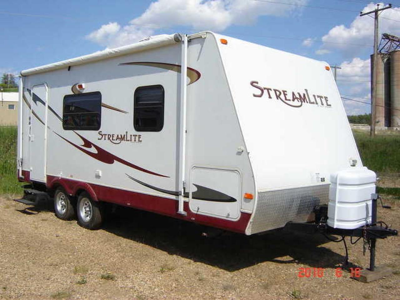 Used 2007 RV - Travel Trailer Gulf Stream  for sale in Dawson Creek, BC