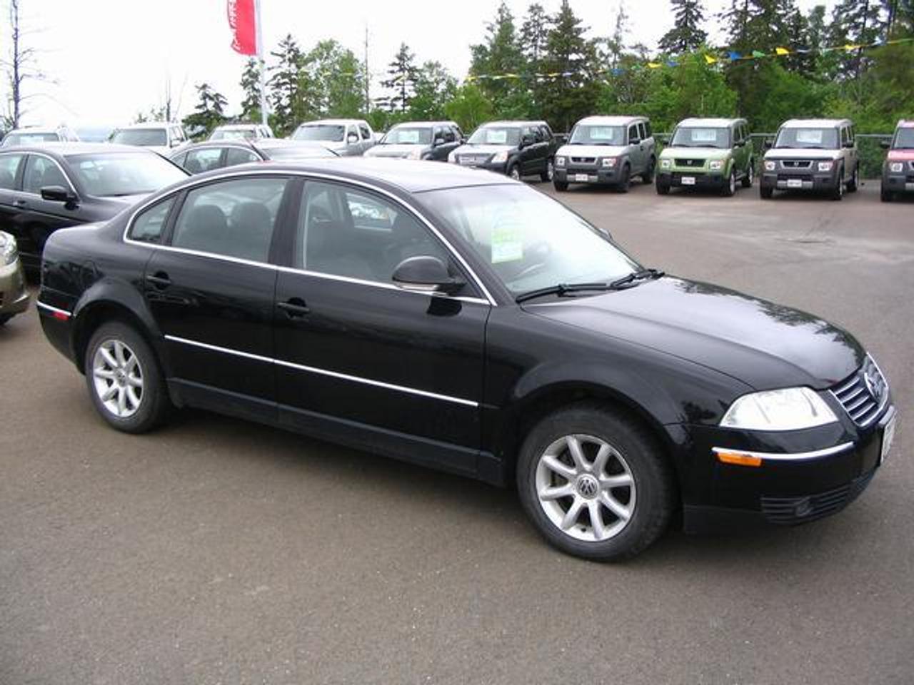 605883.9755728