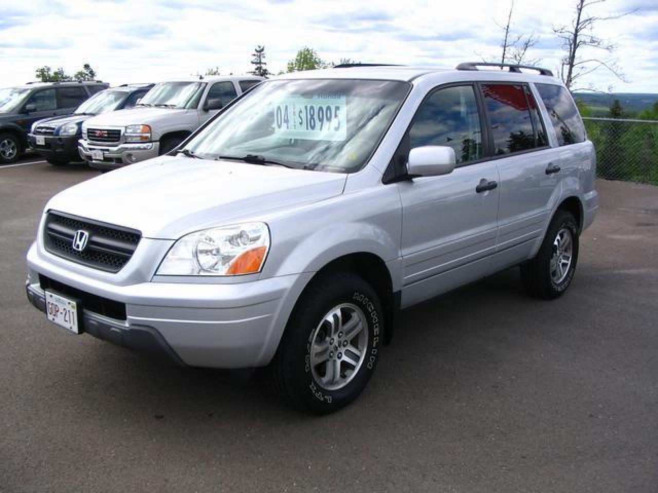 Used 2004 Honda Pilot EX for sale in Fredericton, NB