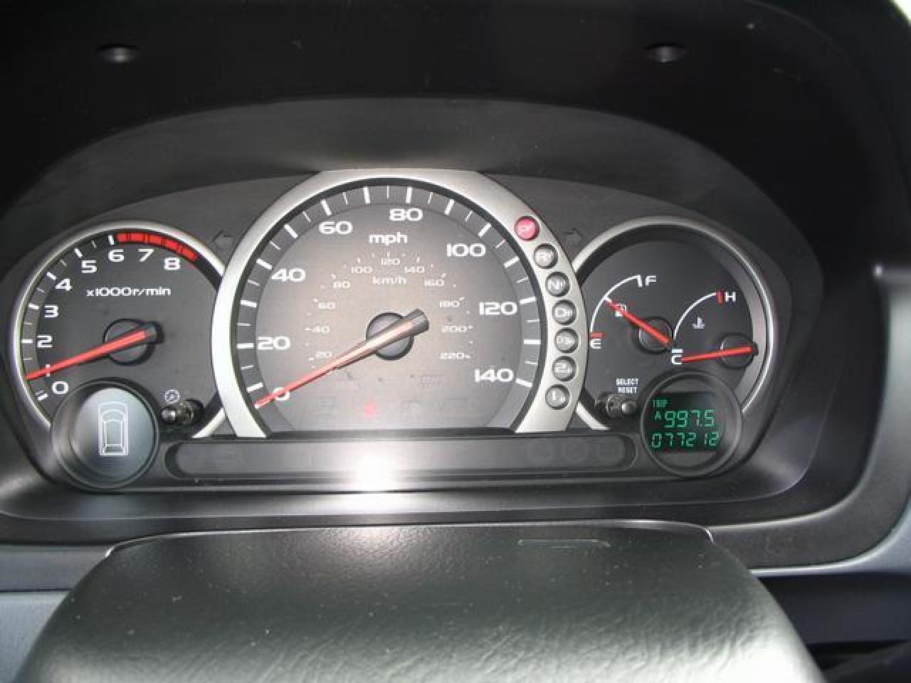 605884