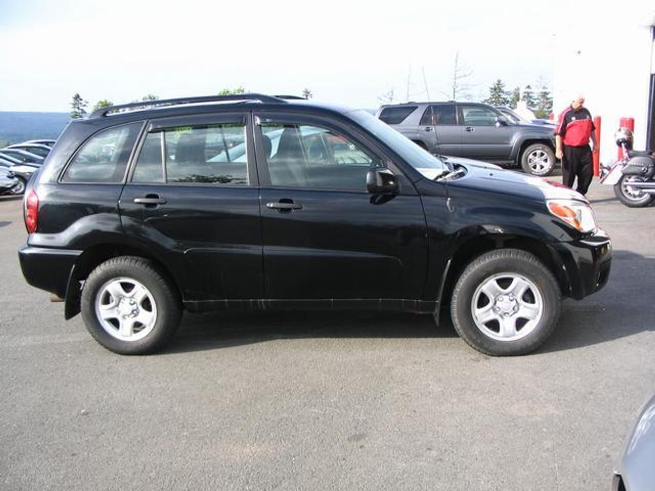 605922.9756161