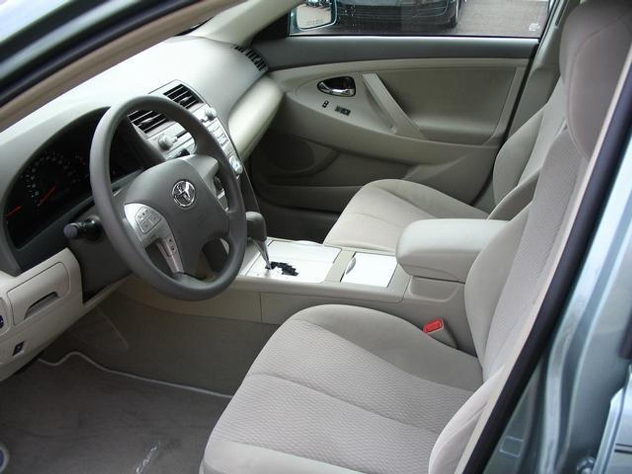 605935.9756331