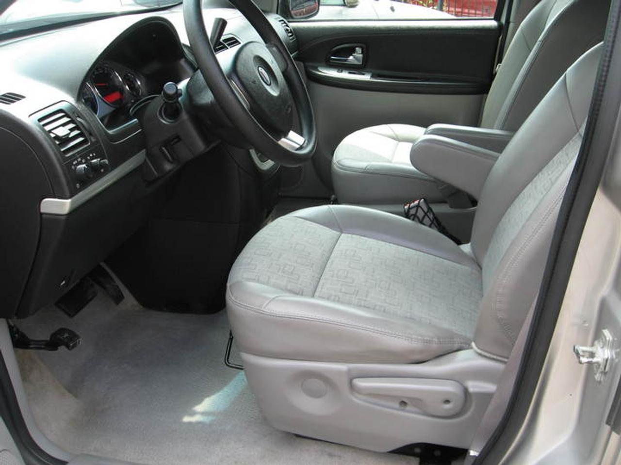2007 Pontiac Montana Sv6  Photo10