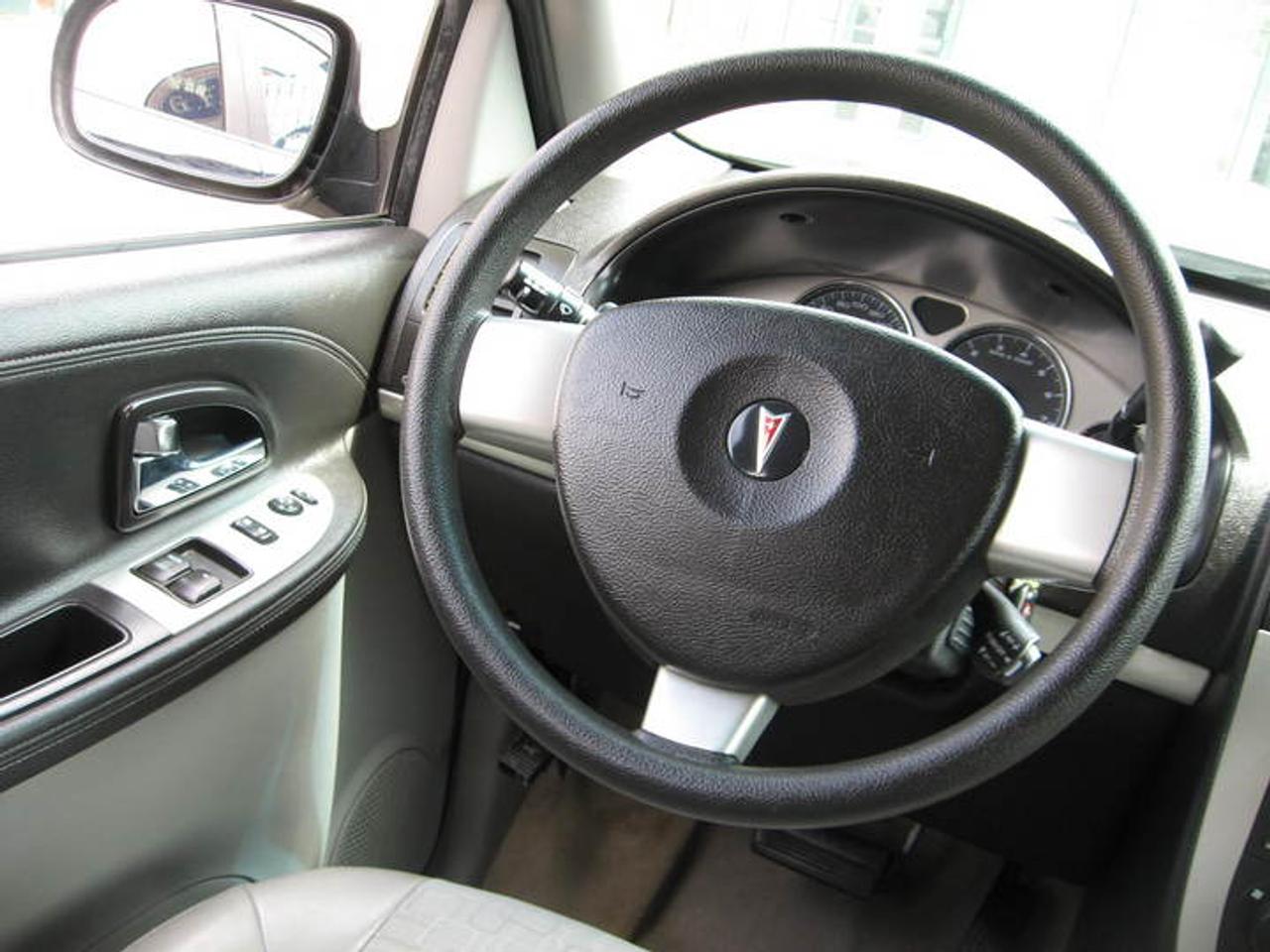 2007 Pontiac Montana Sv6  Photo12
