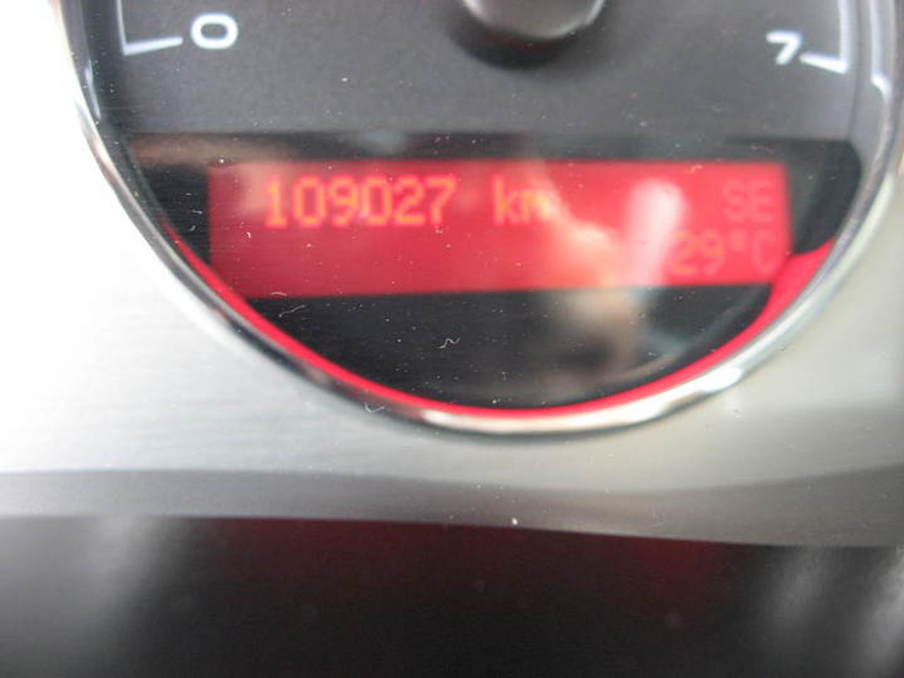 606080.9765750