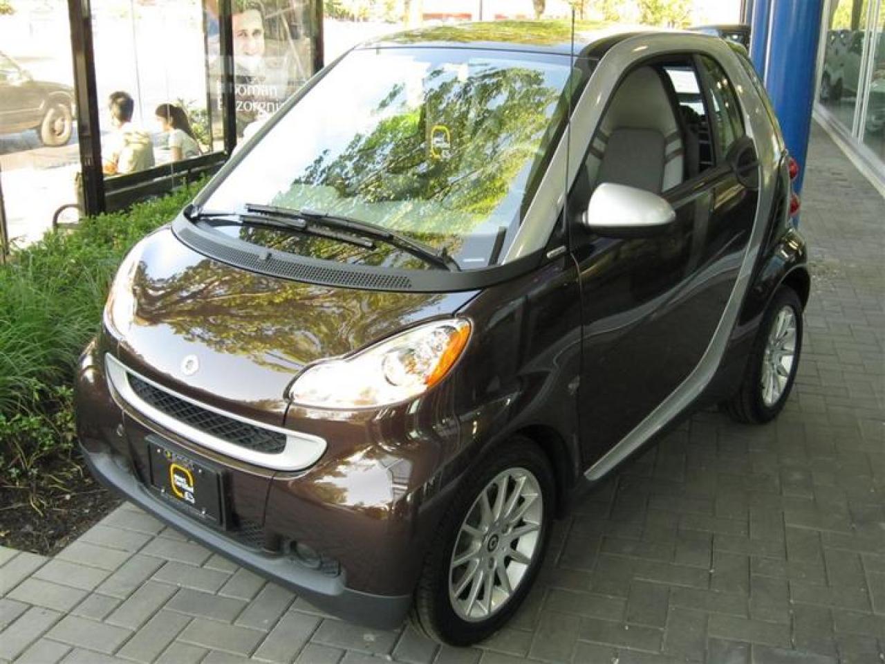 Used 2010 Smart fortwo coupe  for sale in Vancouver, BC
