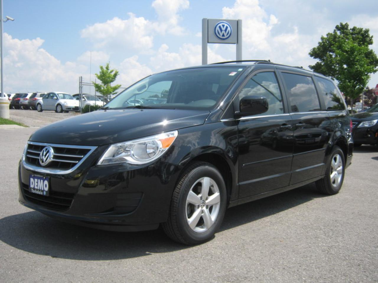 Used 2009 Volkswagen Routan Comfortline 6sp at for sale in Toronto, ON