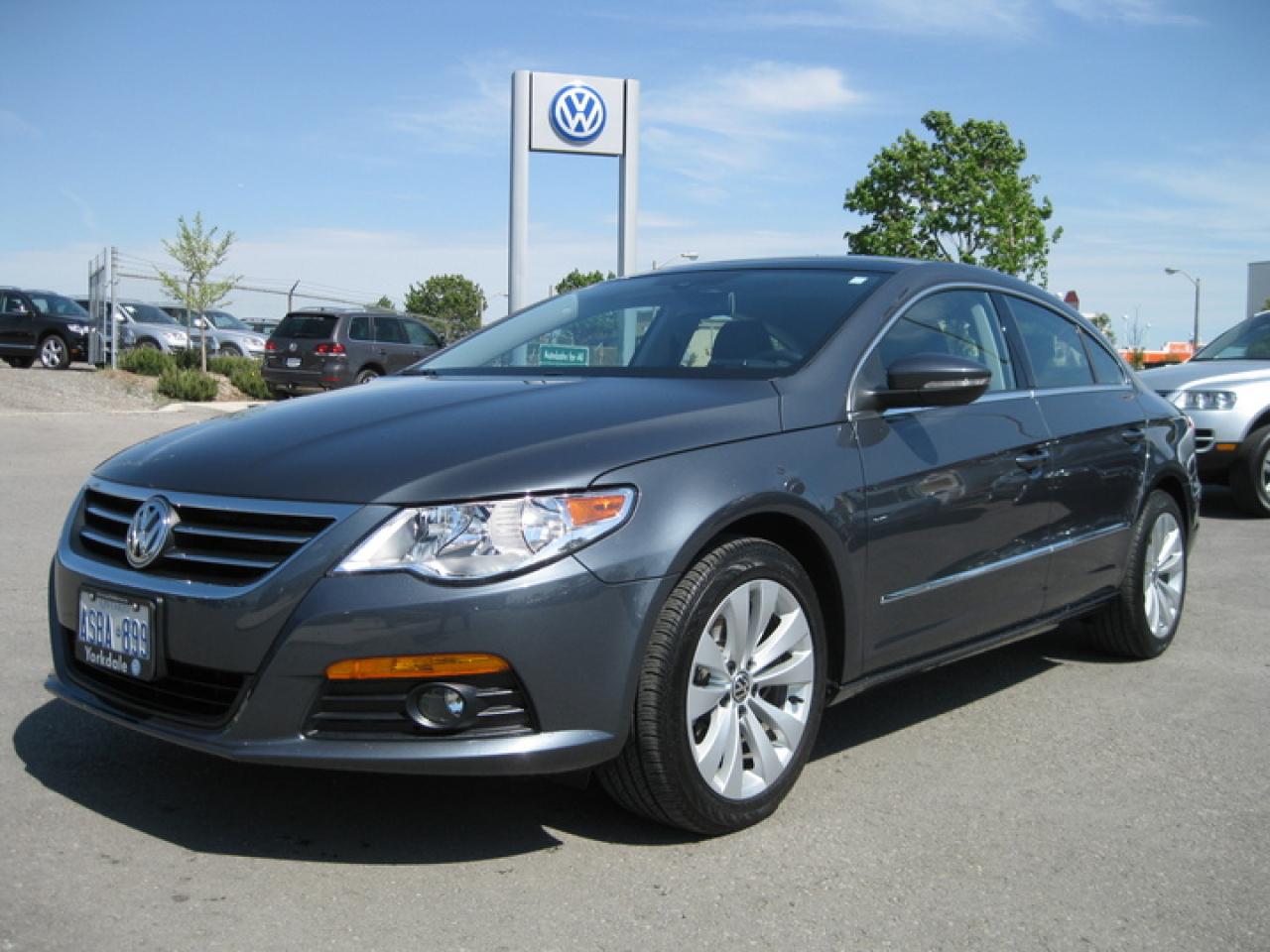 Used 2010 Volkswagen Passat Sportline 2.0T 6sp DSG Tip for sale in Toronto, ON