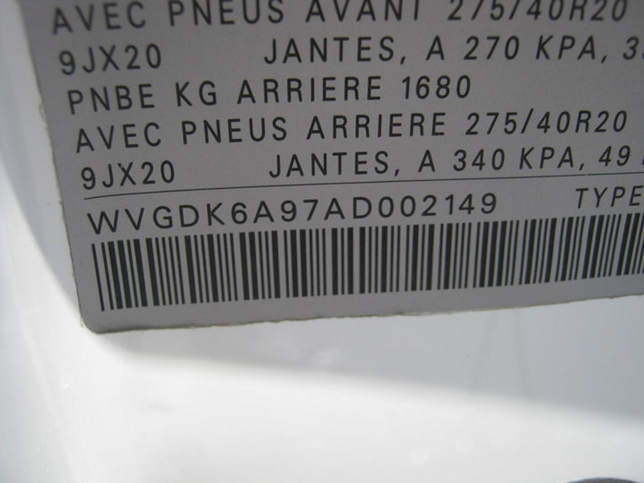 606206.10737223