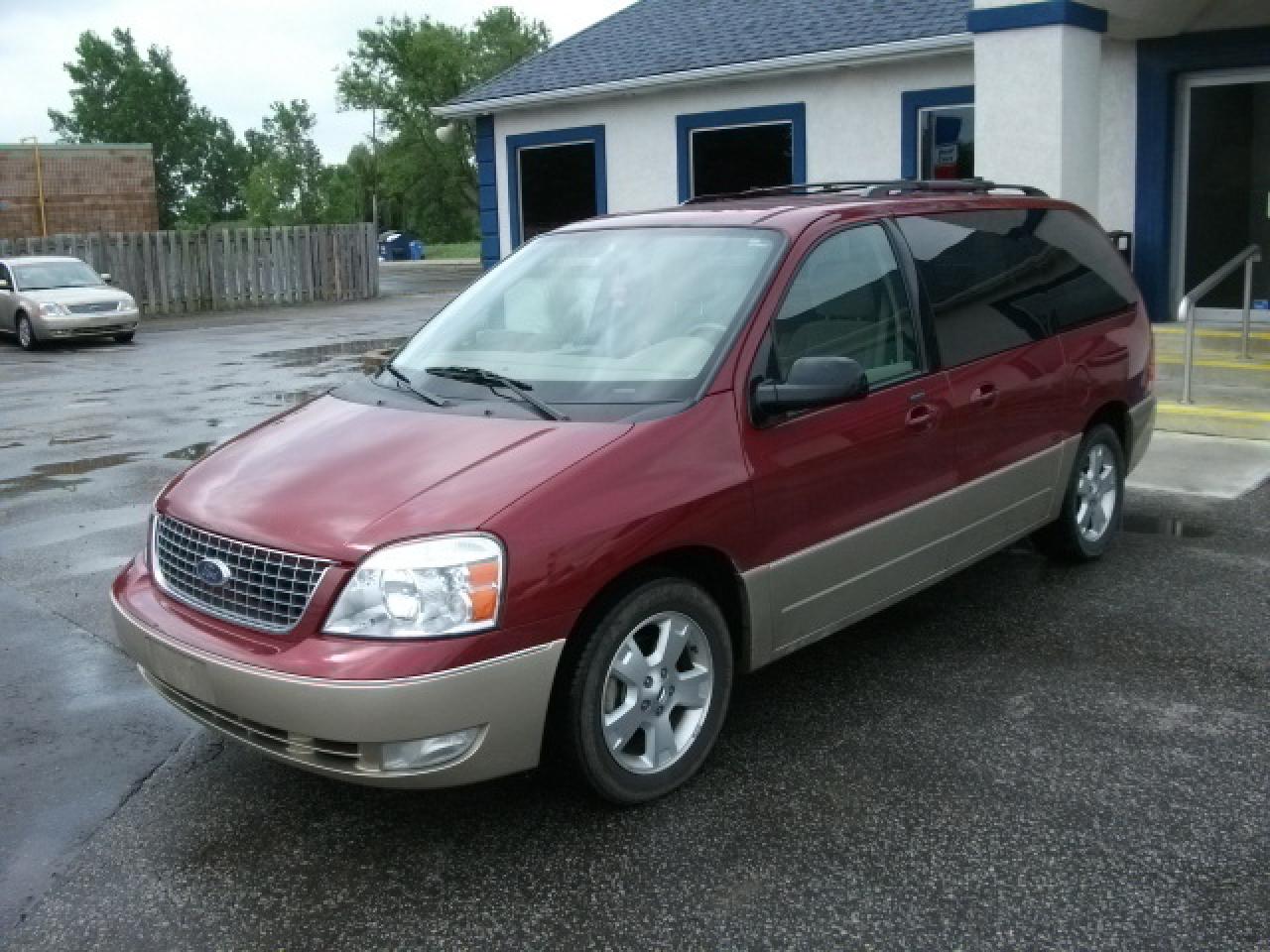 Used 2005 Ford Freestar  for sale in Essex, ON