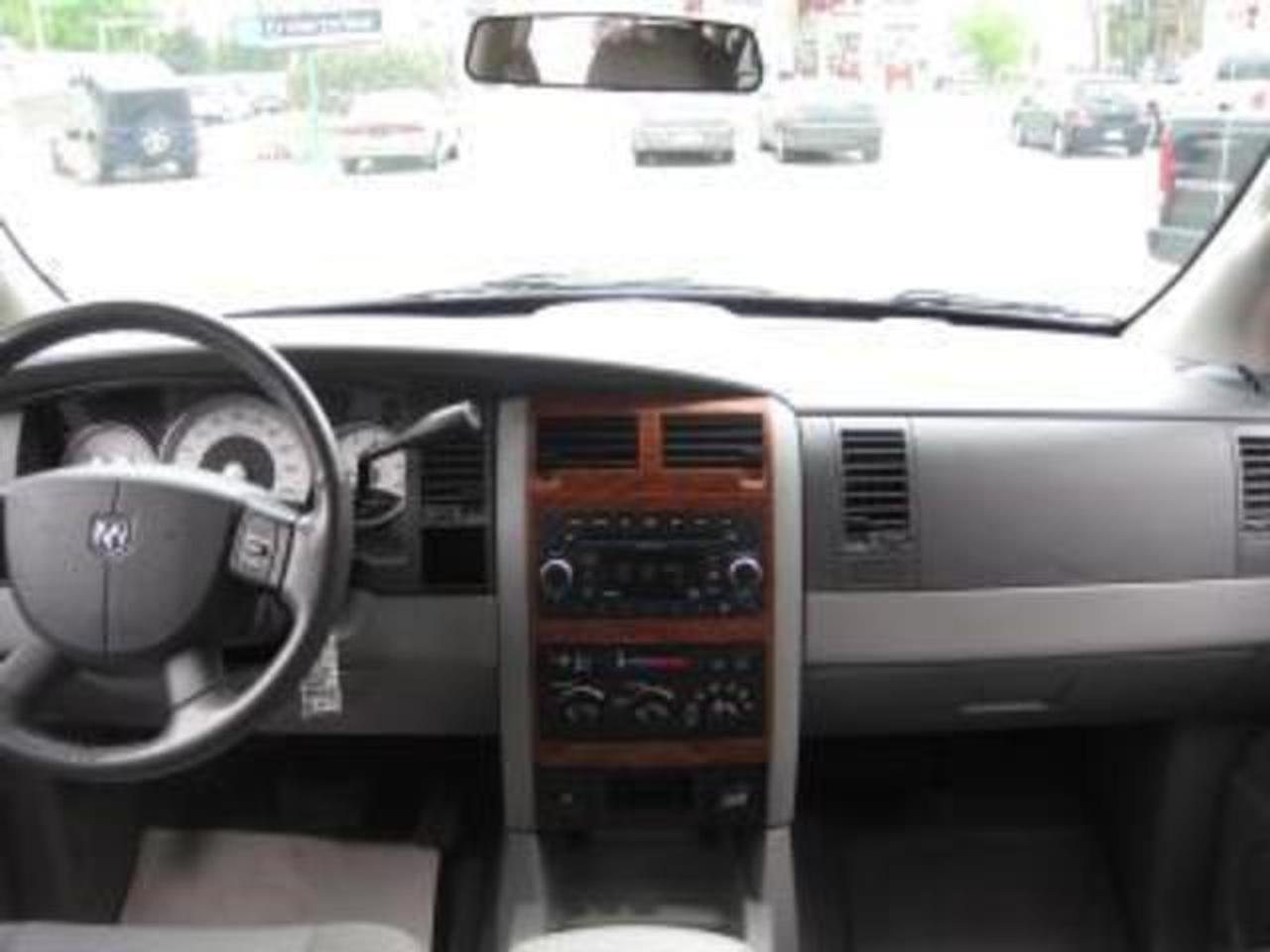 606305.9779562