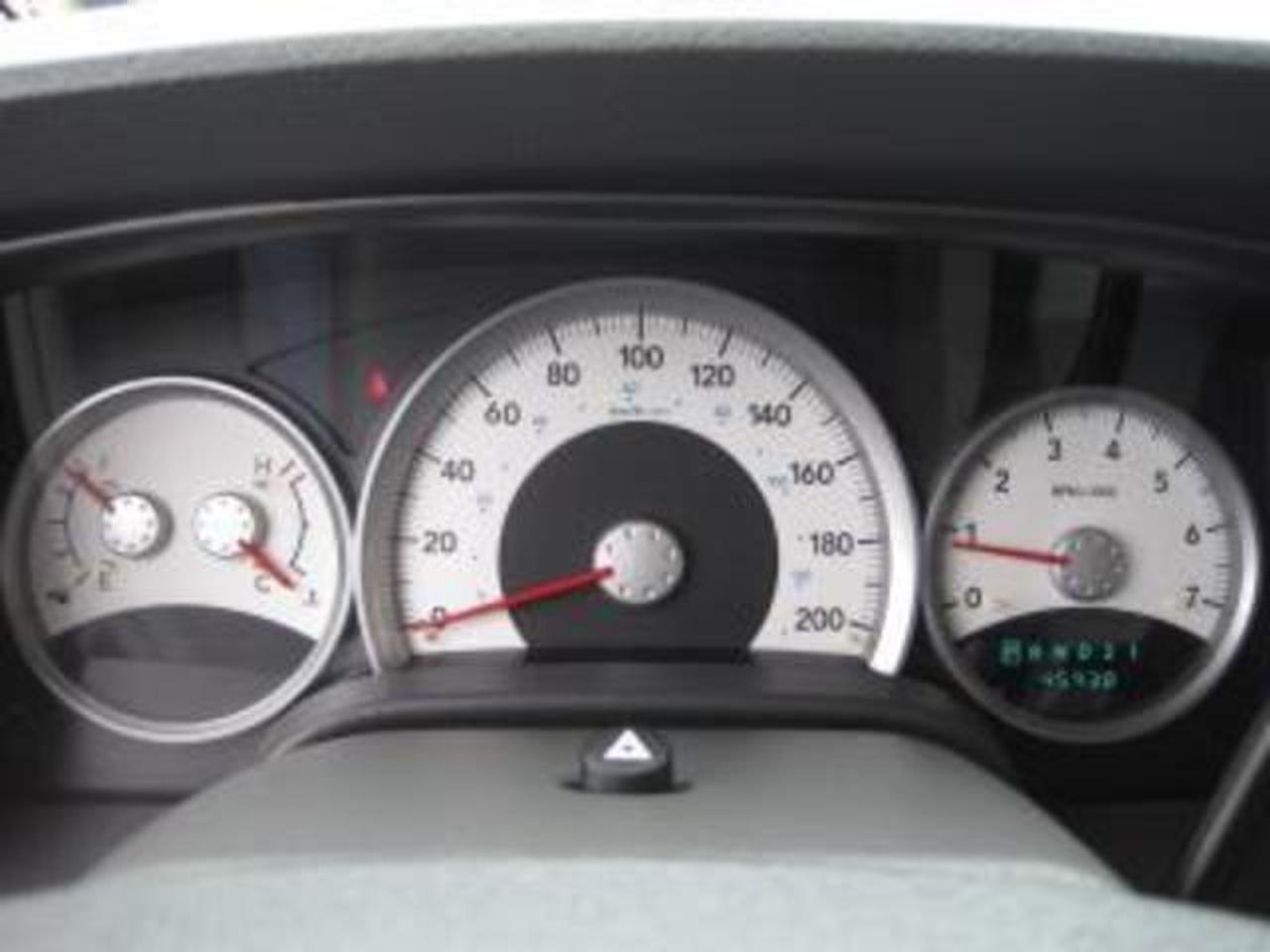 606305.9779564