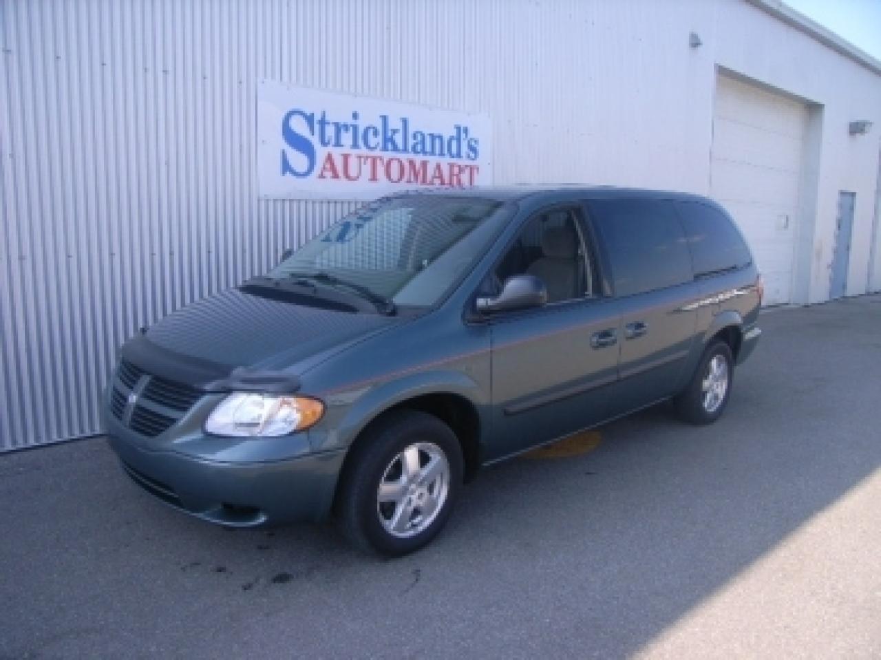 Used 2007 Dodge Grand Caravan SE Stow N Go for sale in Lakeshore, ON
