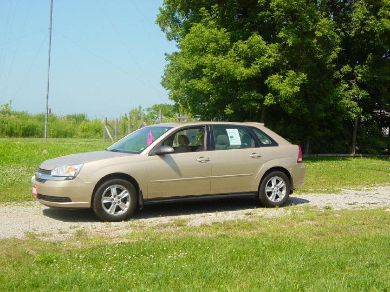 Used 2005 Chevrolet Malibu Maxx  for sale in Vineland, ON