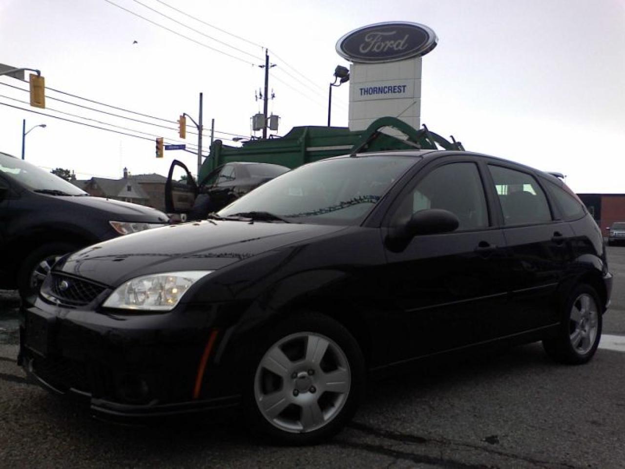 Used 2007 Ford Focus SES for sale in Toronto, ON