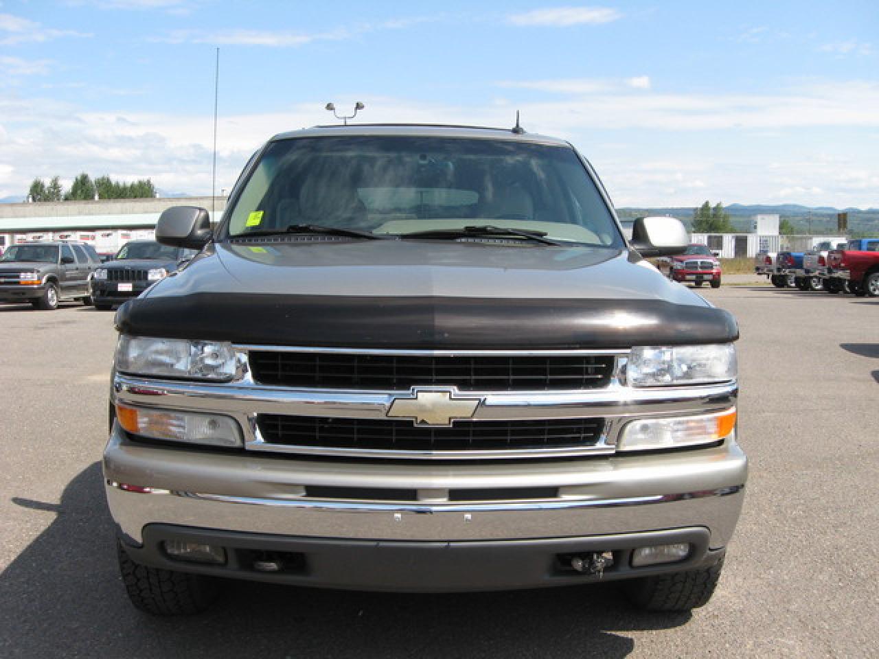Used 2002 Chevrolet Suburban LT for sale in Smithers, BC