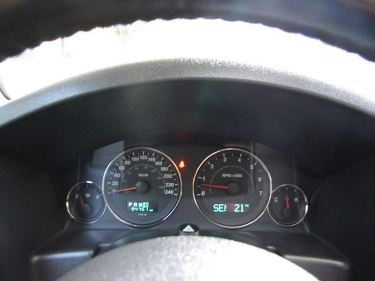 606653.10284445