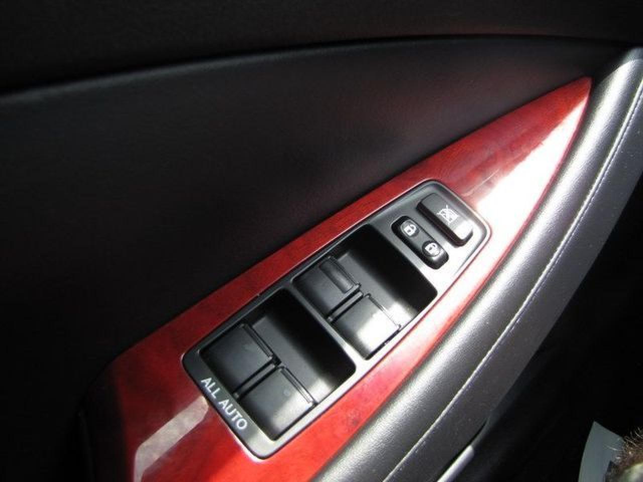 606663