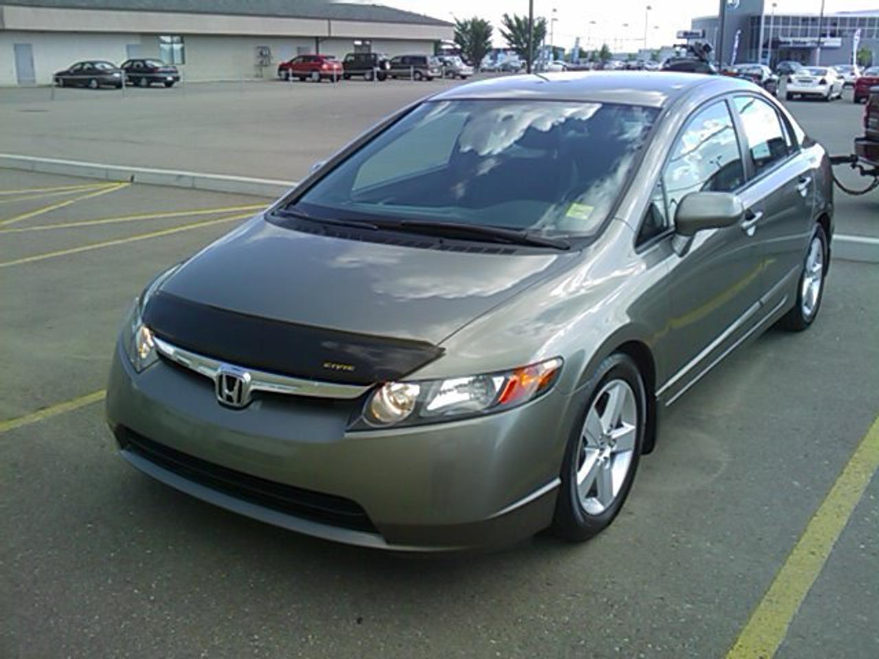 3 DAY RETURN / 30 DAY EXCHANGE GUARANTEE.
CARPROOF PROVIDED.
LETHBRIDGE CERTIFIED 55 POINT QUALITY ASSURANCE INSPECTION.