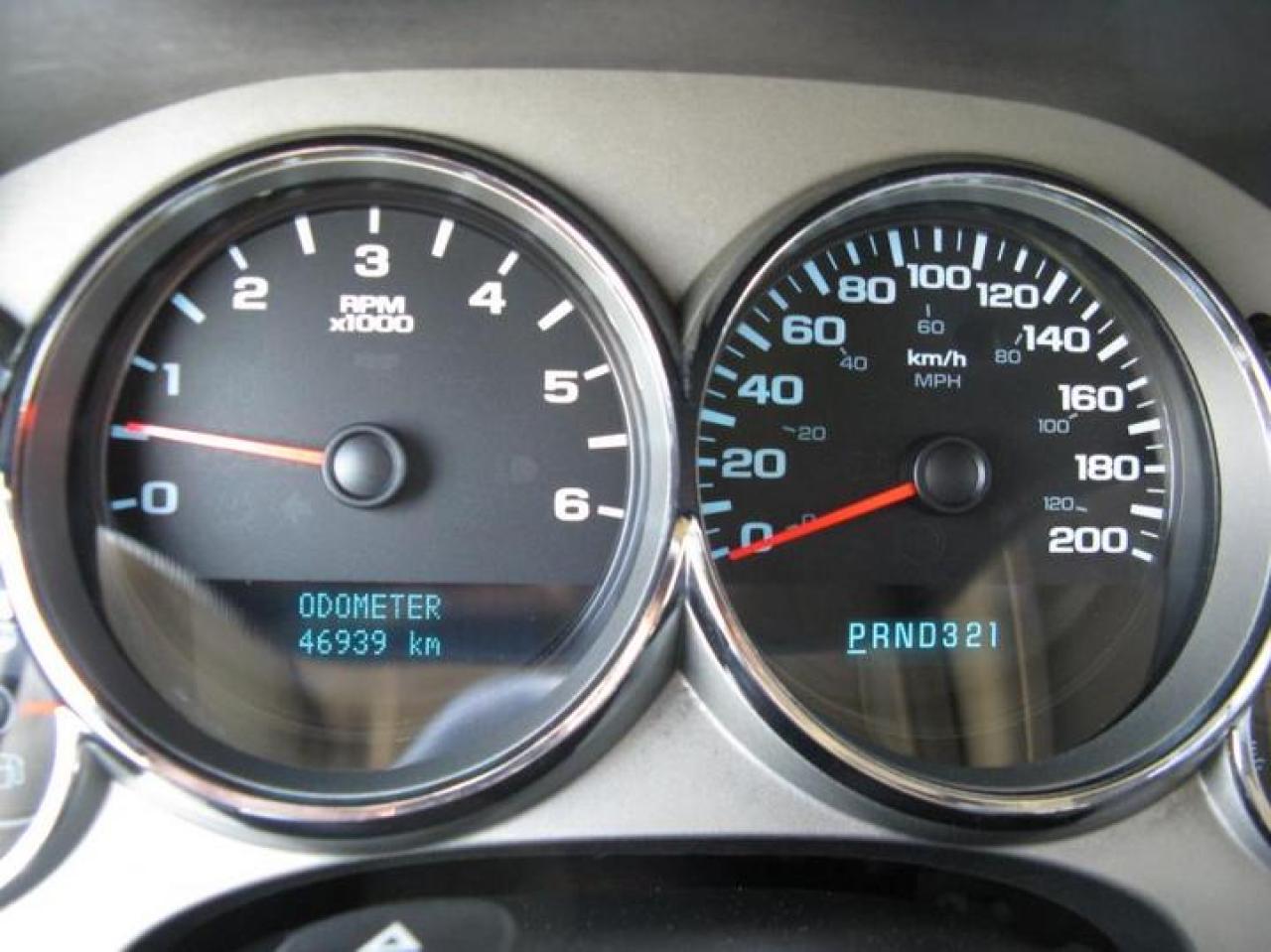 606733