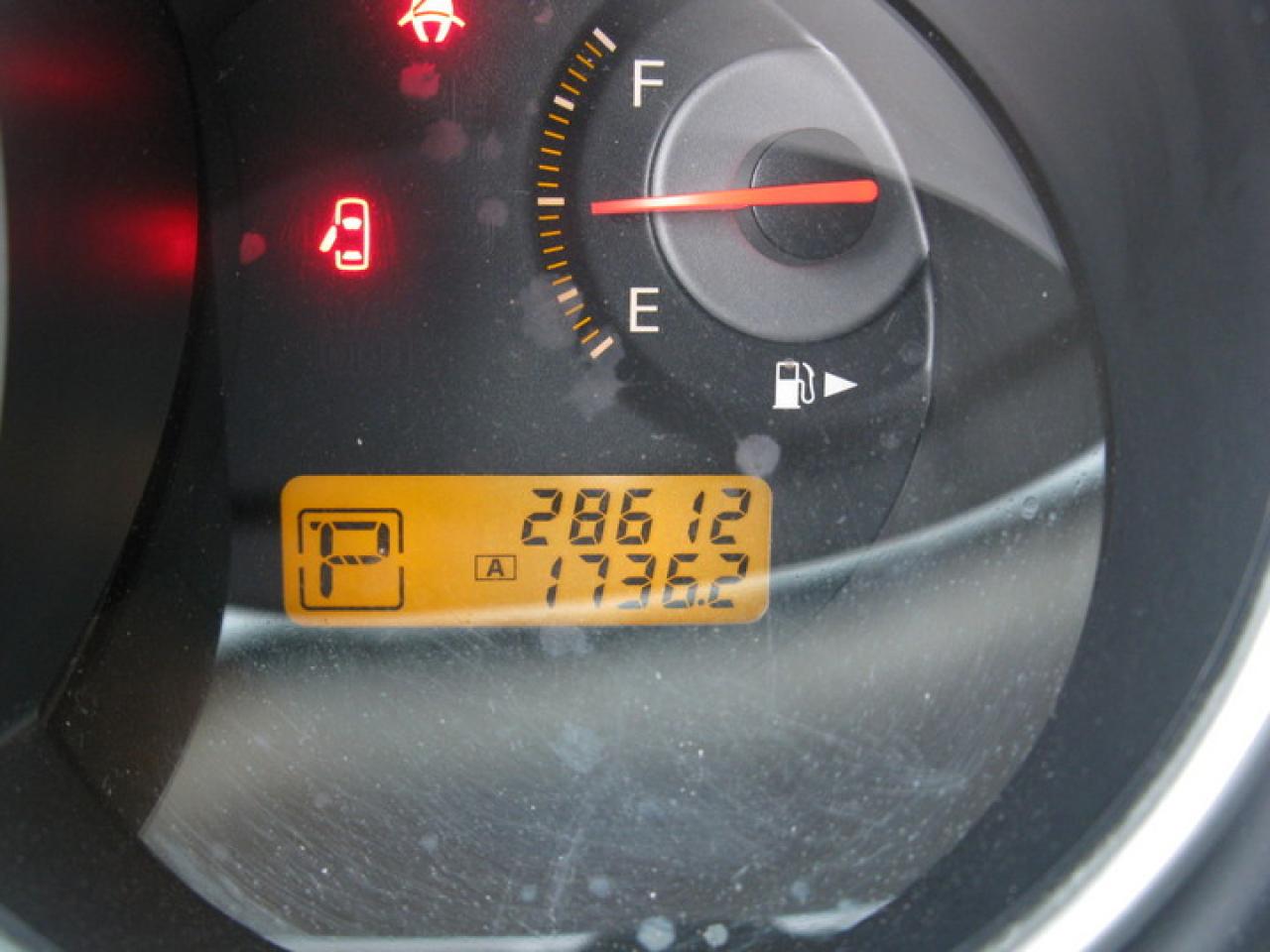 606763