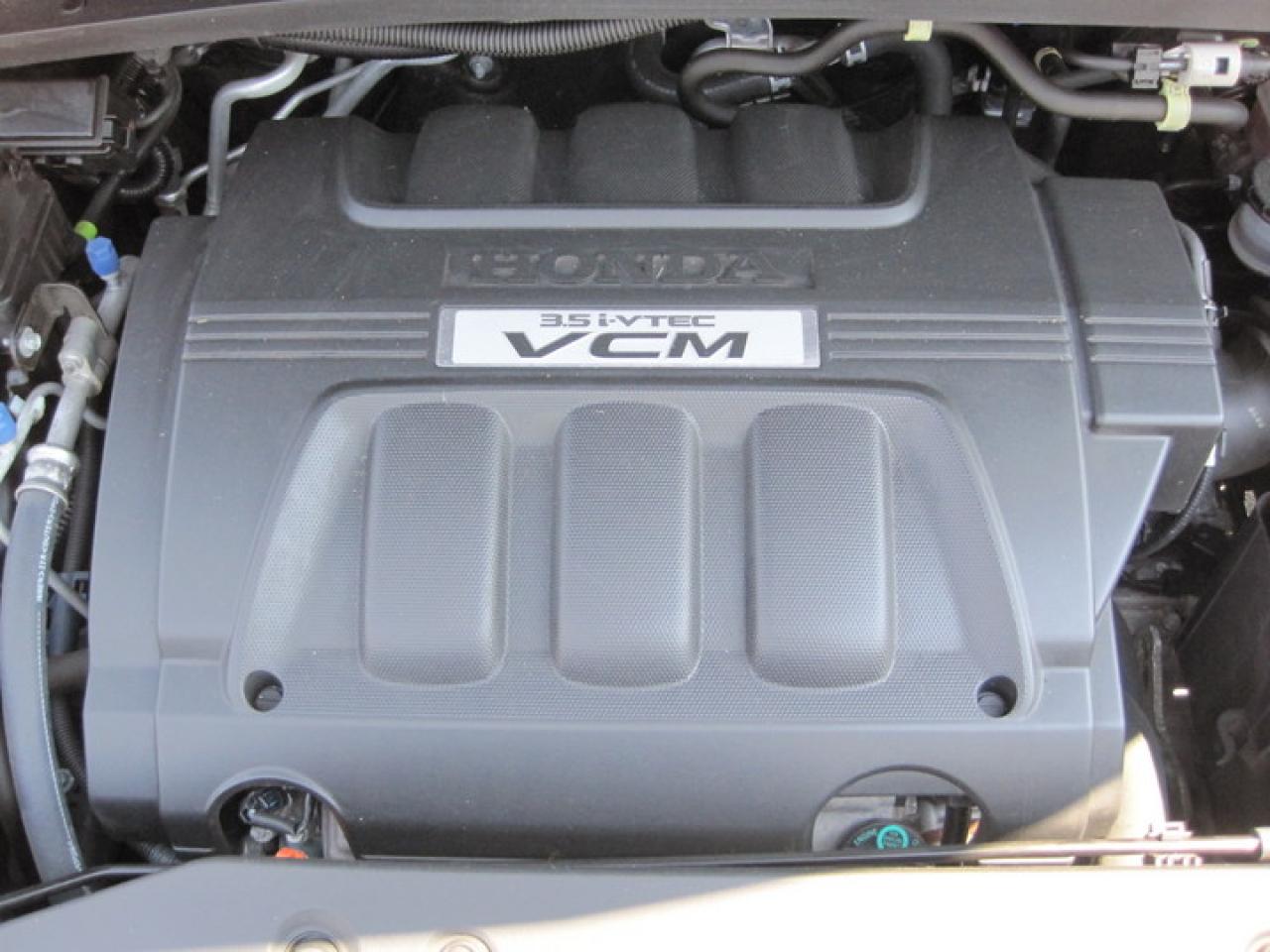 606784