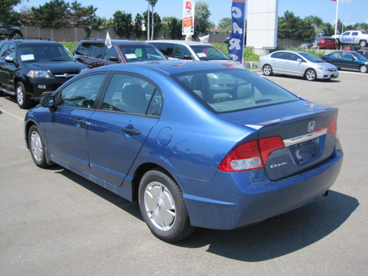 606785