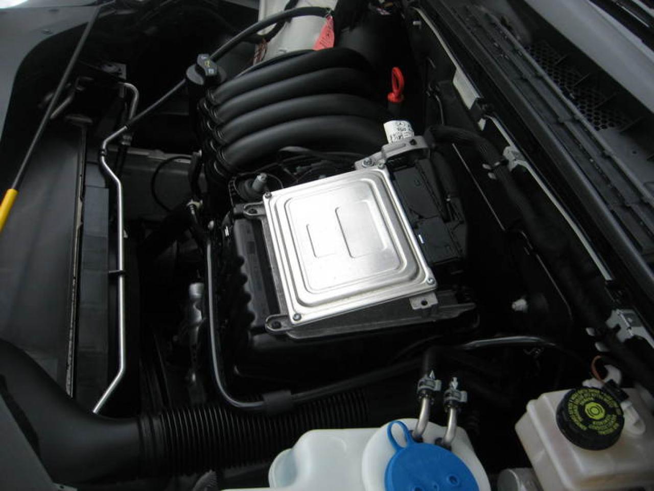 606793