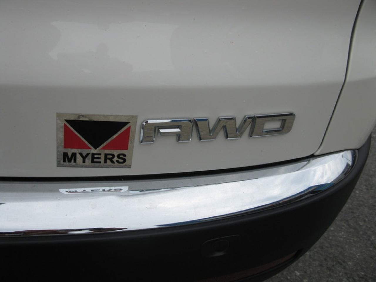 606805