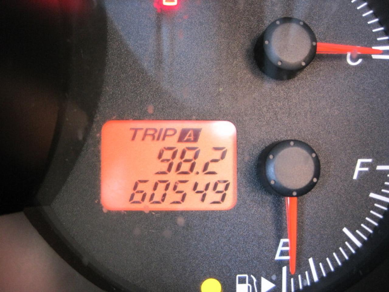 606808