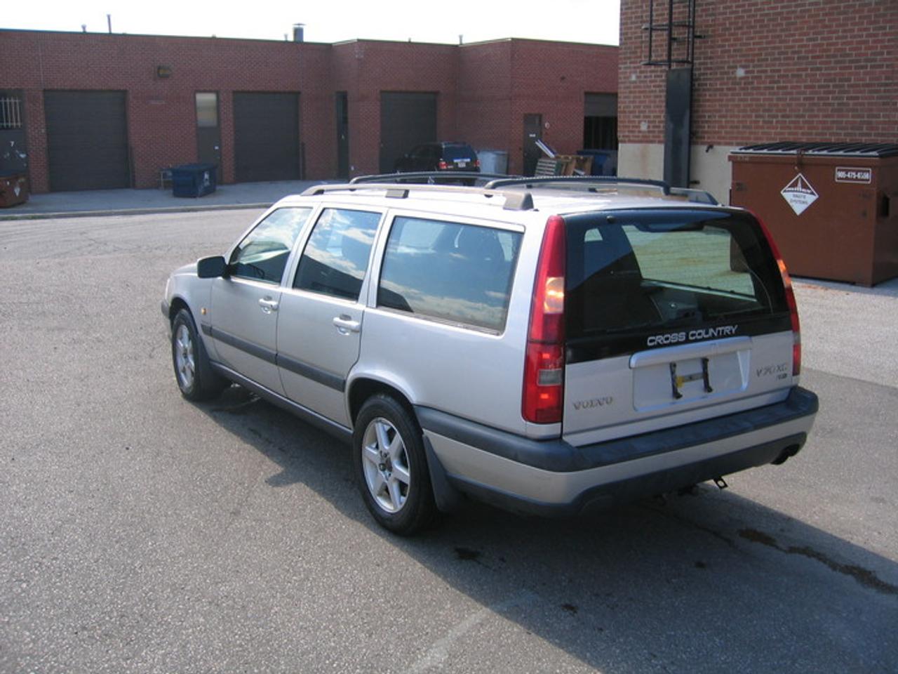 606922.9806589
