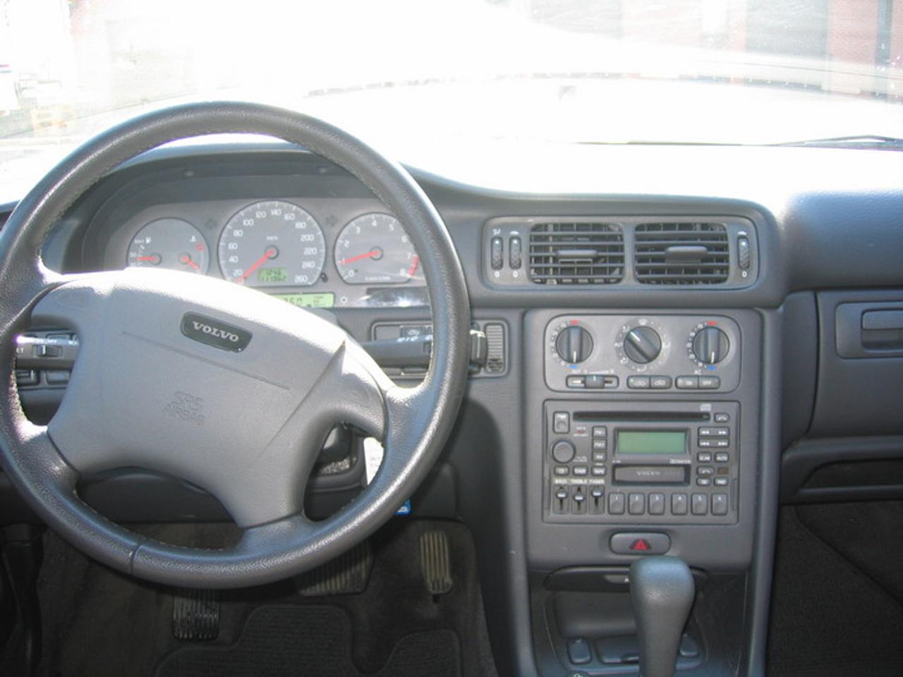 606922.9806603
