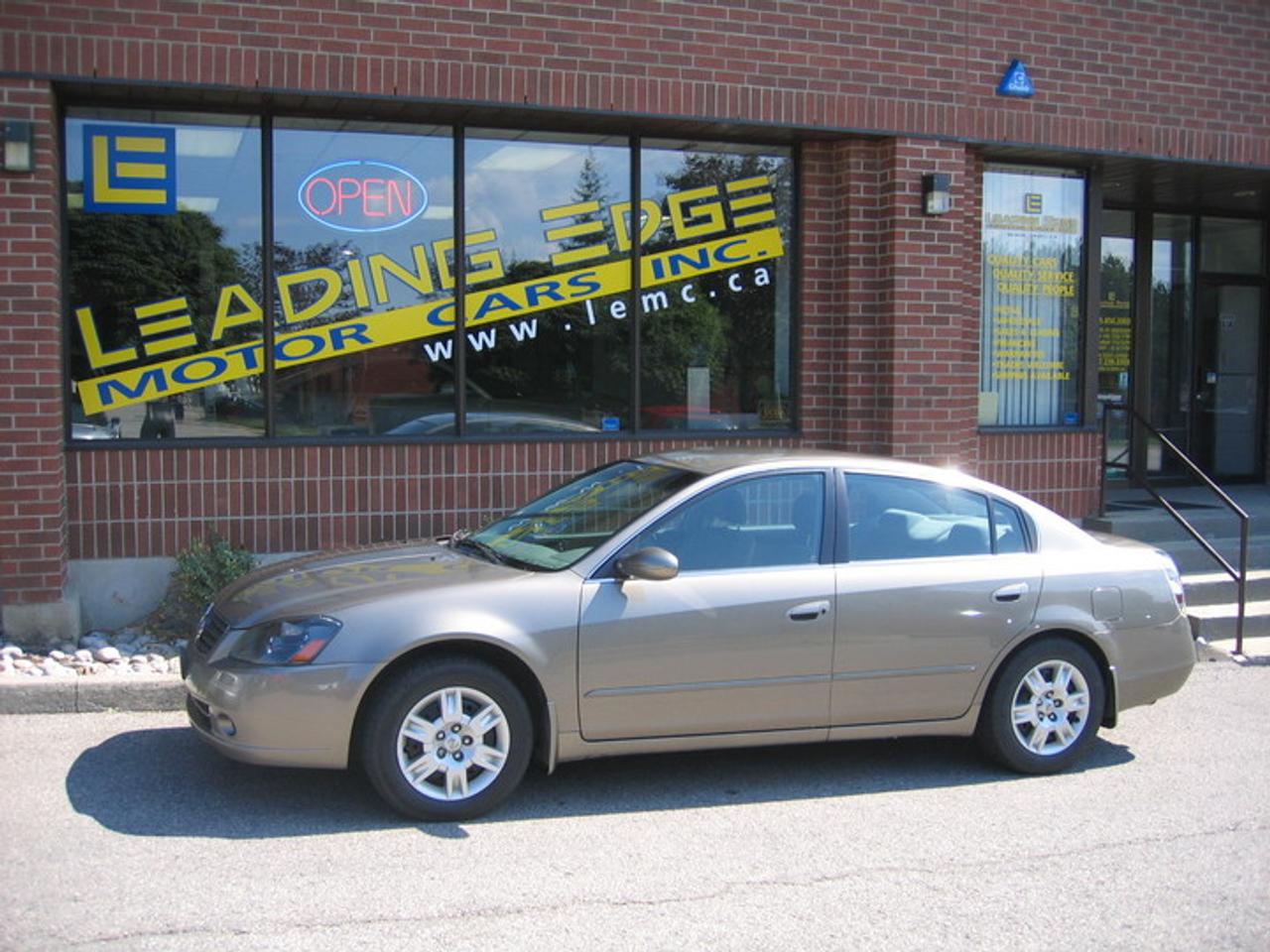 HASSLE FREE PRICING!!! PLUS APPLICABLE TAXES AND LICENSING, FINANCING AVAILABLE OAC. NEW ARRIVAL! TAKE ADVANTAGE OF THIS BEAUTIFUL NISSAN ALTIMA!! THIS CAR IS EQUIPPED WITH A TILT/TELESCOPIC WHEEL,TRACTION CONTROL, POWER OPTIONS,AND MUCH MUCH MORE!!!A MUST SEE AND WONT LAST!!! COME IN FOR A TEST DRIVE TODAY!!! VISIT US FOR ALL YOUR VEHICLE NEEDS TODAY. OUR VEHICLES ARE TRADE-INS AT LOCAL NEW CAR DEALERS. EACH ONE IS HAND PICKED AND APPROVED BY THE LEADING EDGE SALES TEAM. FULL HISTORY IS AVAILABLE FOR ALL OUR VEHICLES. YOUR SATISFACTION IS GUARANTEED!!! PLEASE FIND OUT MORE ABOUT US AT WWW.LEMC.CA. GOOD CREDIT BAD CREDIT WE FINANCE EVERYONE!