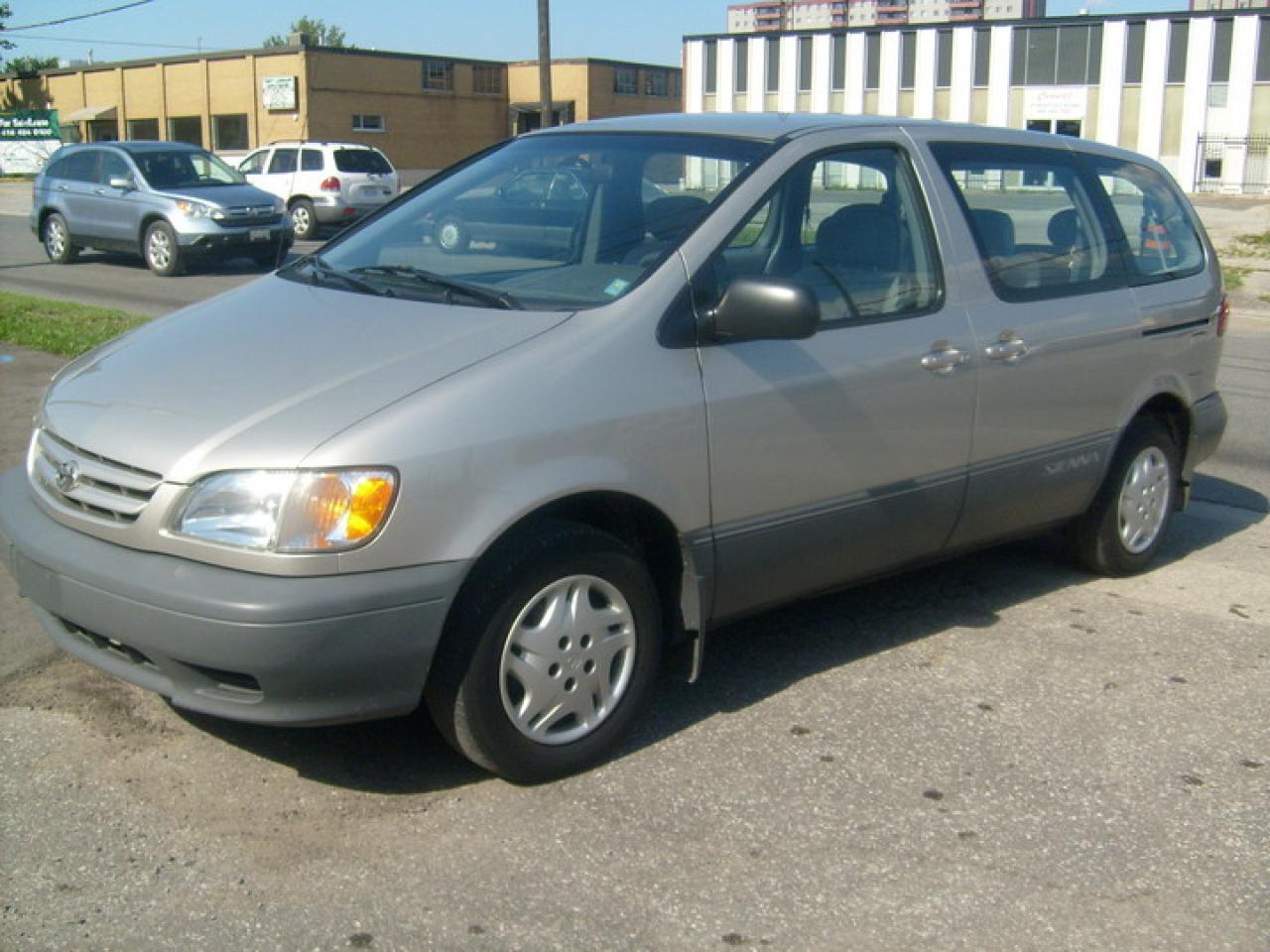 Used 2003 Toyota Sienna CE plus for sale in North York, ON