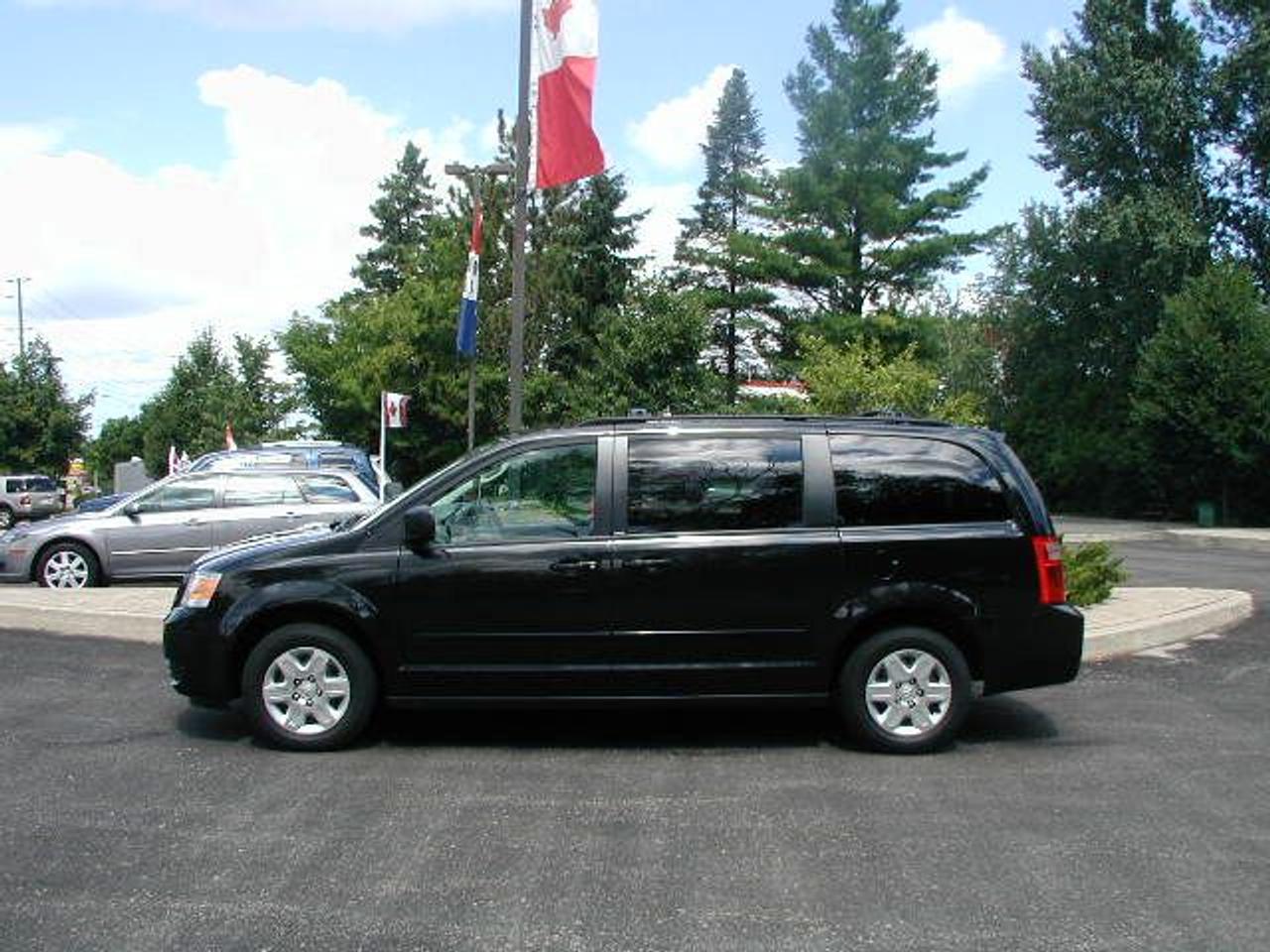 Full Stow N Go seating in this popular 7 passenger van. Well equipped with rear heat and air and the balance of factory warranty. 705-725-1515 www.lawtonauto.ca