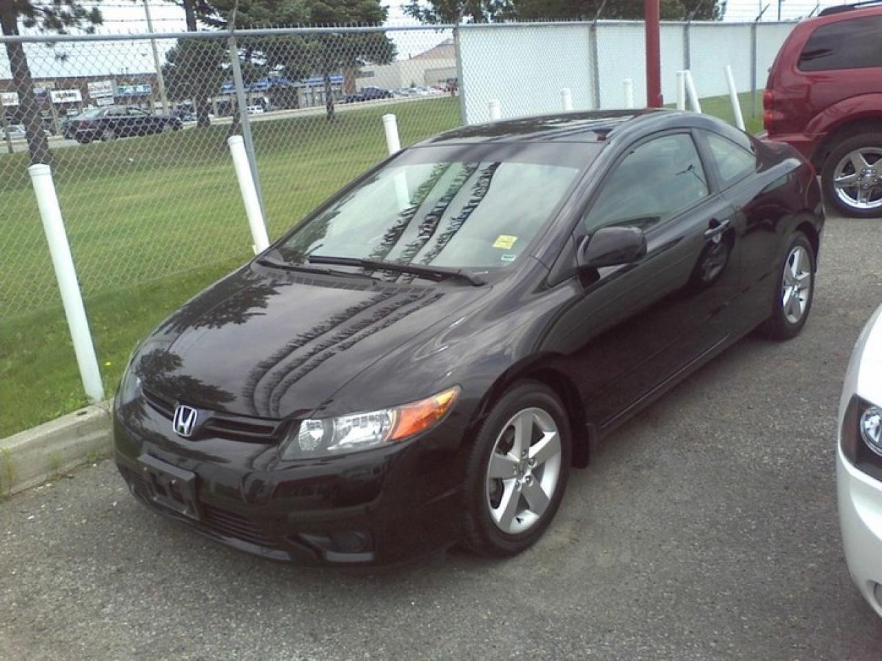 Used 2007 Honda Civic LX Coupe 2D for sale in Mississauga, ON
