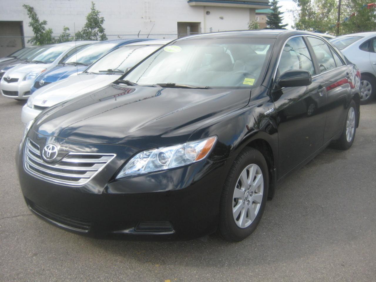 Used 2008 Toyota Camry Hybrid for sale in Calgary, AB