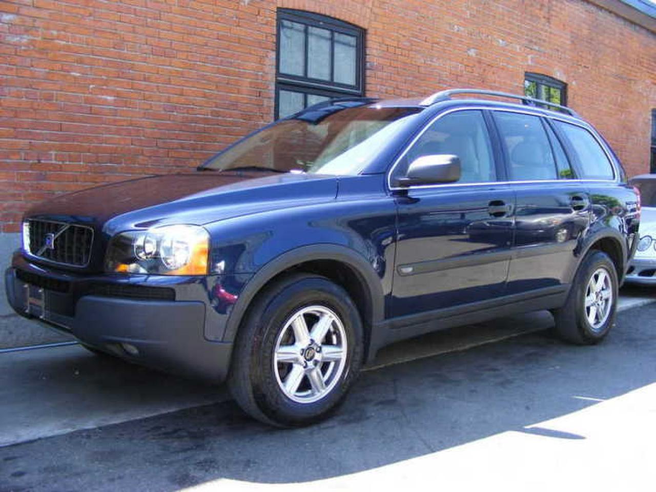 Used 2003 Volvo XC90 AWD for sale in Vancouver, BC