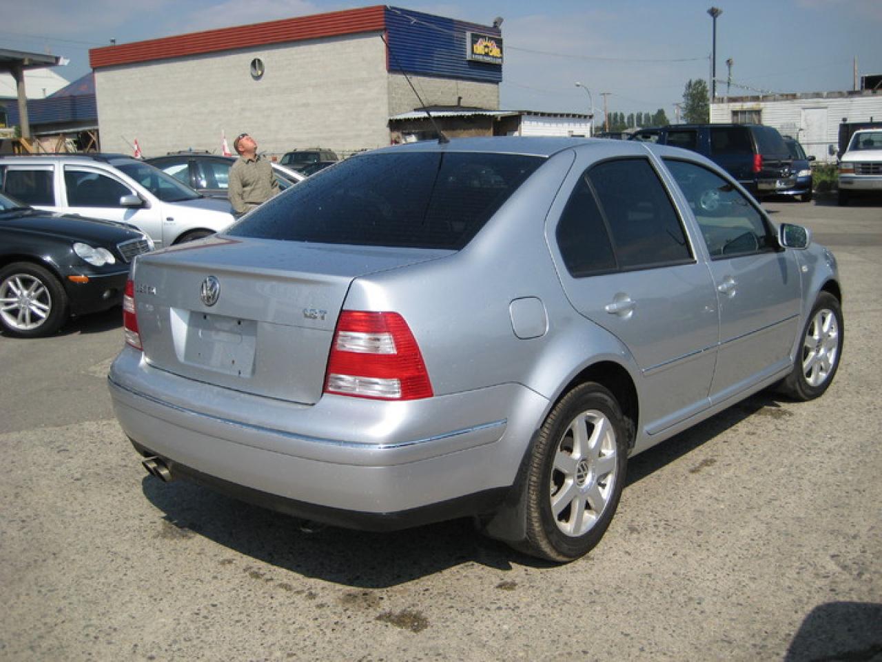 607357