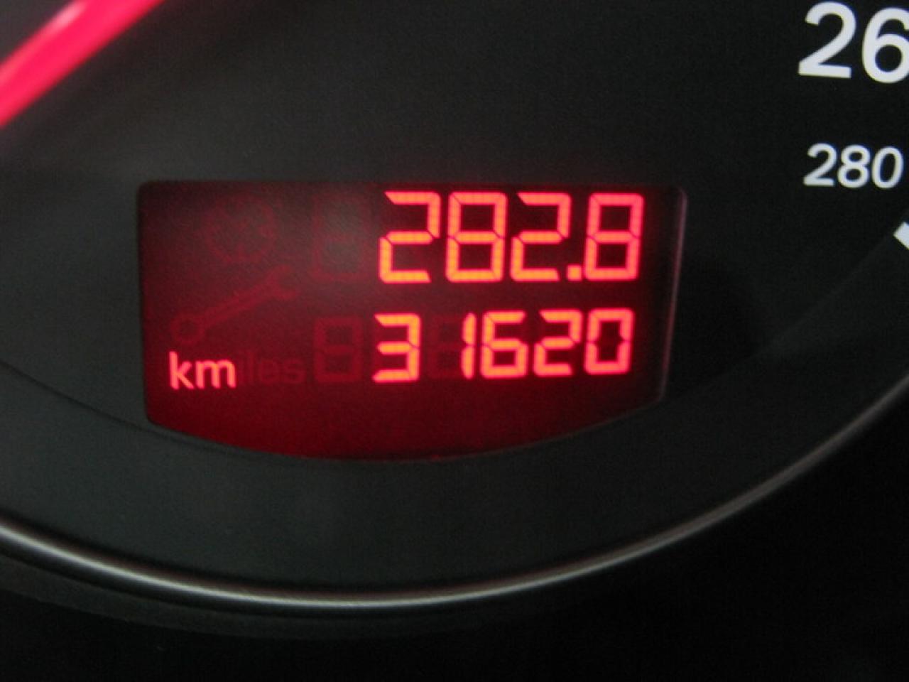 607493