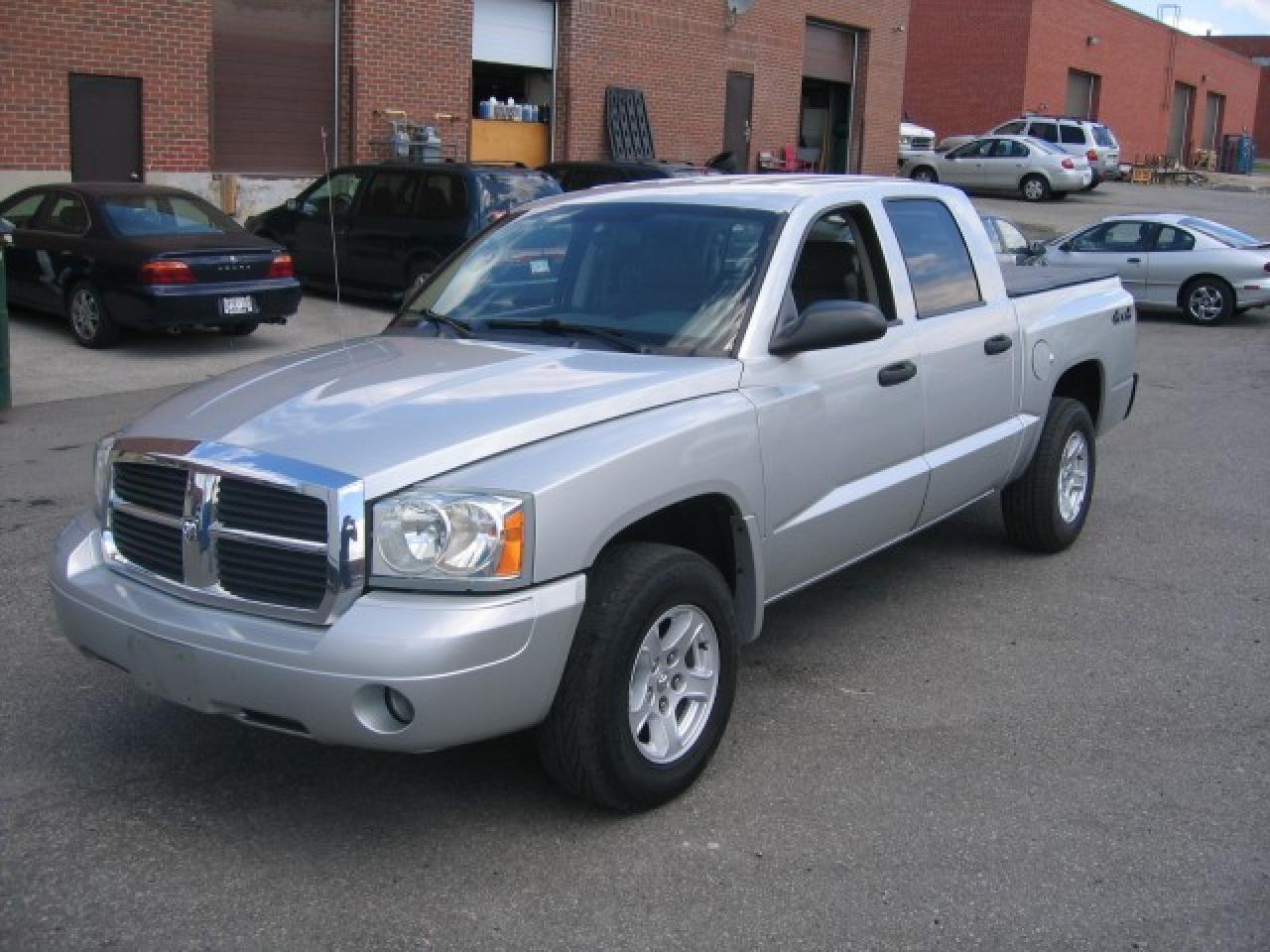 607524