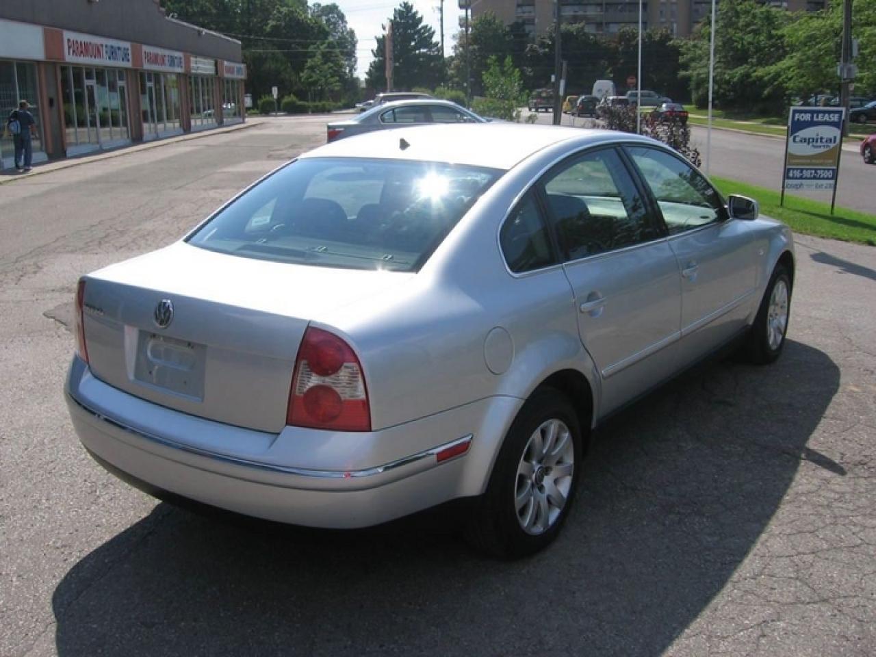 607528