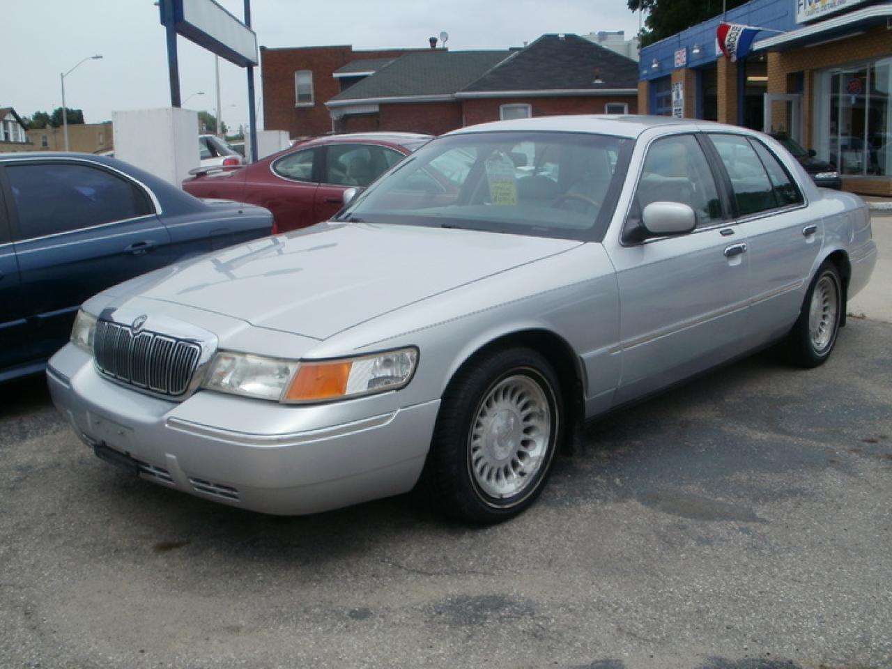 607562