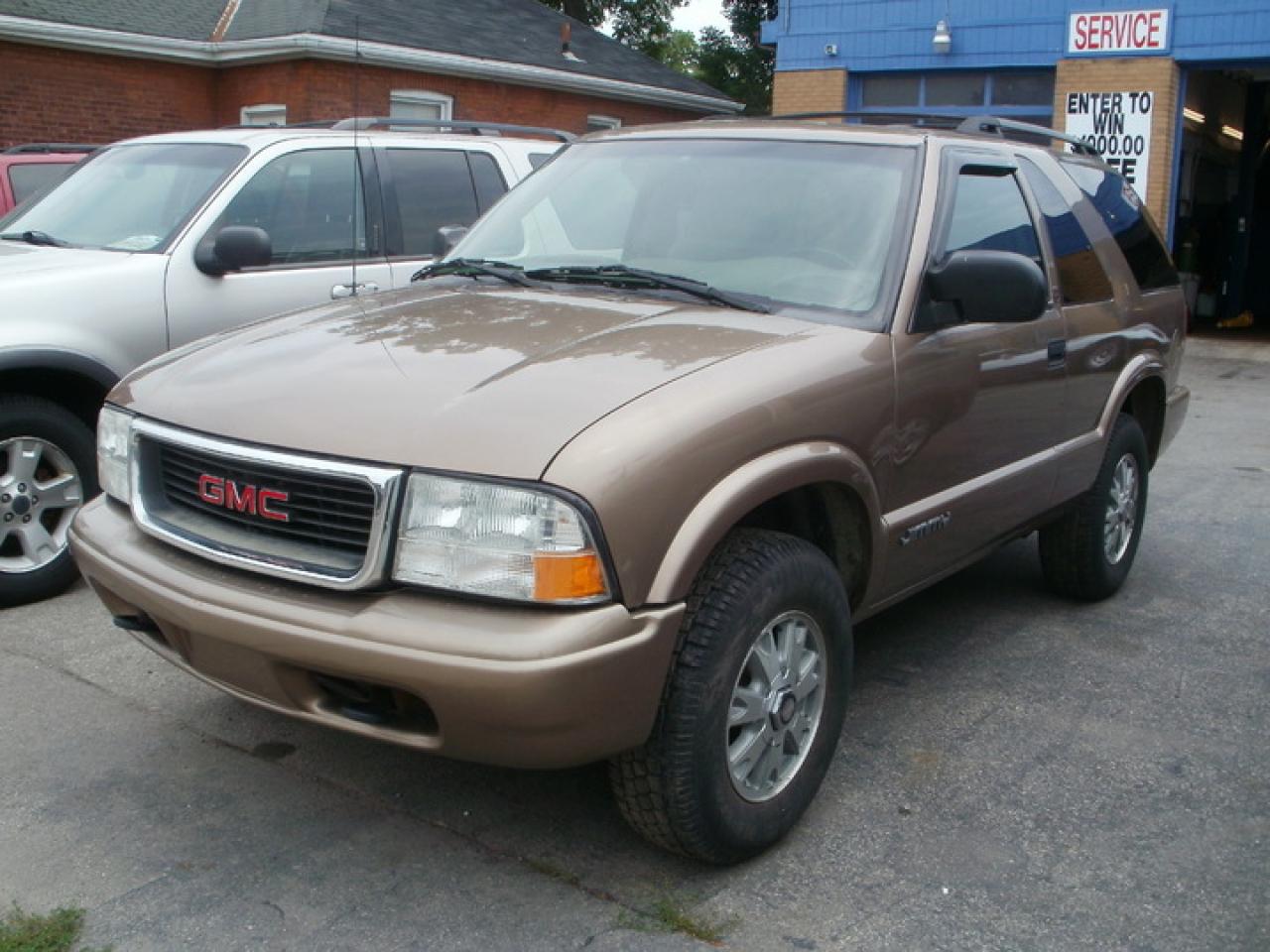 Used 2003 GMC Jimmy SLS for sale in Brantford, ON