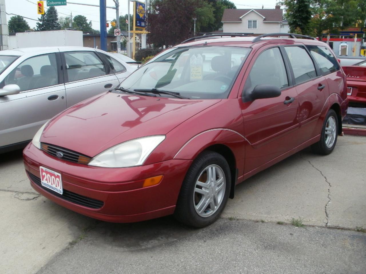 Used 2000 Ford Focus SE for sale in Brantford, ON