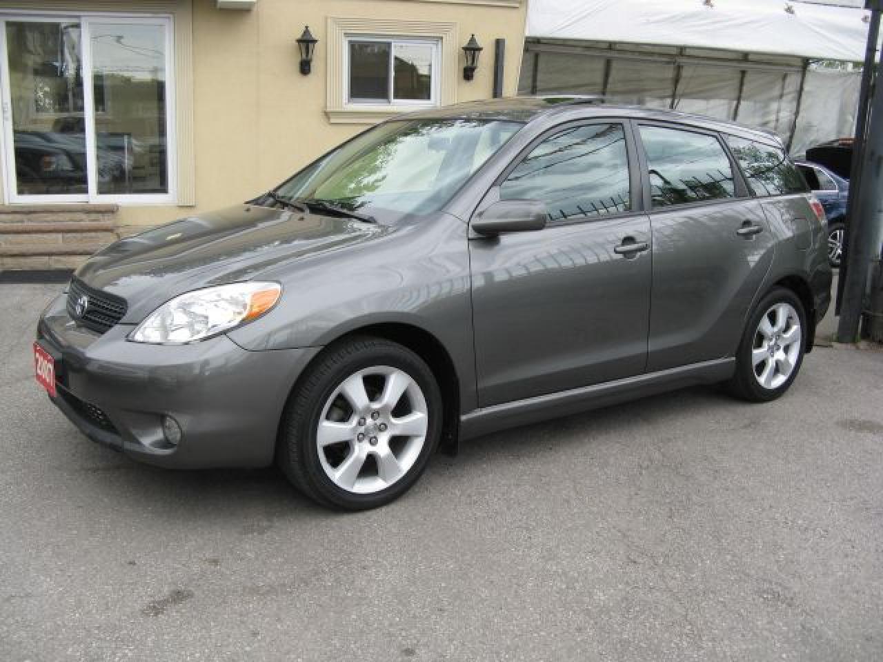 Used 2007 Toyota Matrix XR w/Sunroof for sale in Toronto, ON